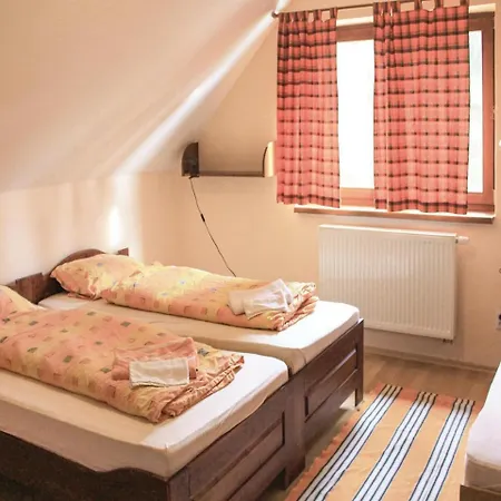 Eight Bedroom Holiday In Tatranska Semesterbostad Štrba